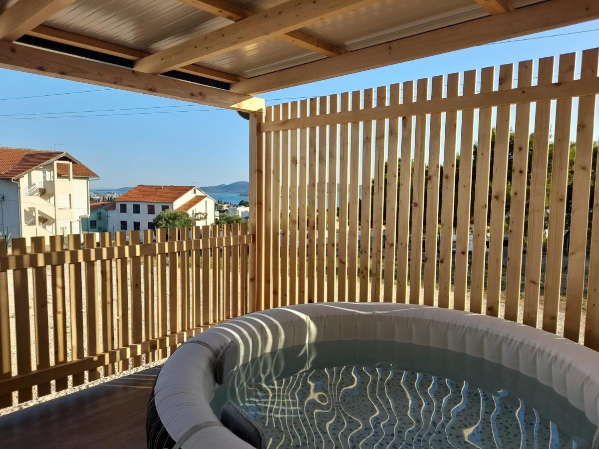 Tiny House Lily With Jacuzzi Apartment Свети свети Филип и Яков Екстериор снимка